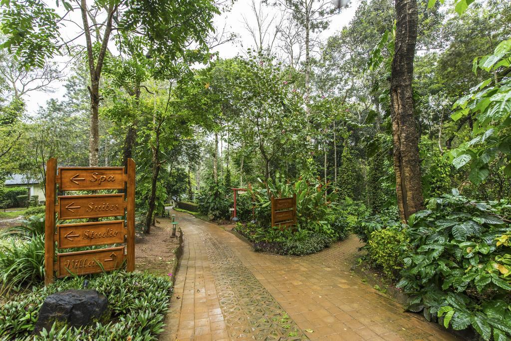 The Windflower Resort & Spa, Coorg Suntikoppa Exterior photo